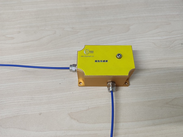 光纤光栅倾角计