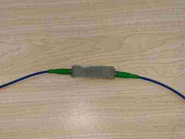 光纤光栅耐高温微小体积压力传感器